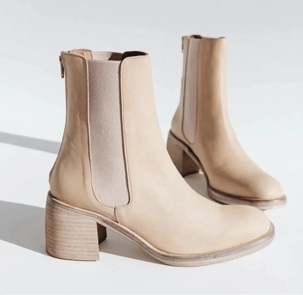 Free People Essential Chelsea Boots Size 36.5/6.5 Tan Leather Y2K Boho
